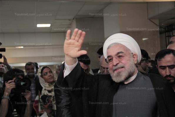 حجت‌الاسلام حسن روحانی ثبت نام کرد
