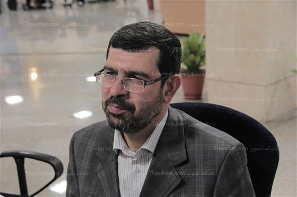 واعظ زاده ثبت نام کرد