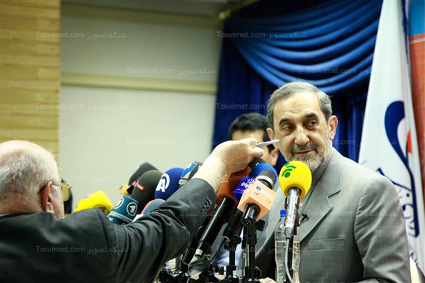 نشست خبری علی اکبر ولایتی