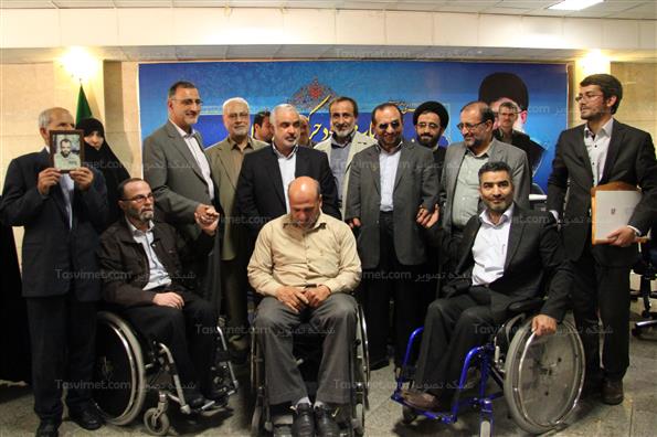 زاکانی ثبت نام کرد