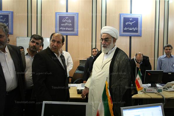 بازدید رئیس دفتر رهبر انقلاب از ستاد انتخابات