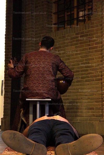 اجرای پرفورمنس آرت دیباچه