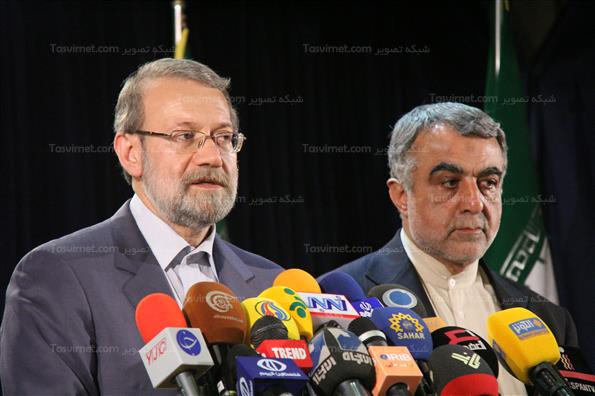 علی لاریجانی از ستاد انتخابات کشور بازدید کرد