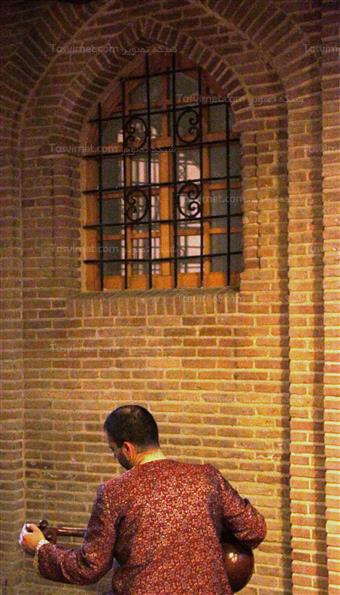 اجرای پرفورمنس آرت دیباچه