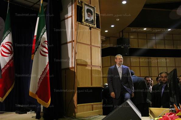 علی لاریجانی از ستاد انتخابات کشور بازدید کرد