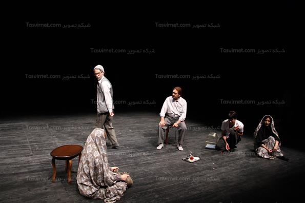 اجرای نمایش زمان لرزه