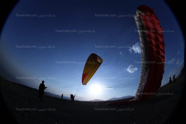 پرواز پاراگلایدر ها