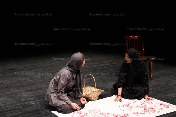 اجرای نمایش زمان لرزه