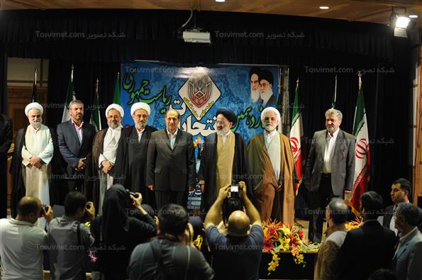 حضور وزیر کشور در جمع خبرنگاران