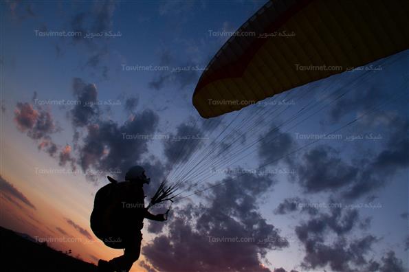 پرواز پاراگلایدر ها