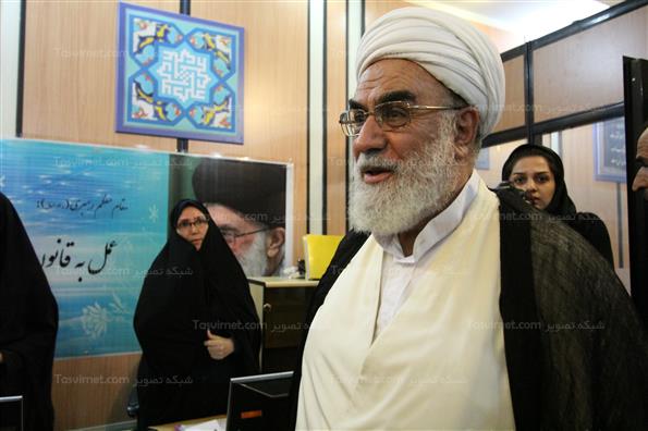 بازدید رئیس دفتر رهبر انقلاب از ستاد انتخابات