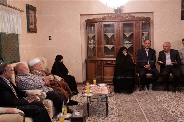 دیدارهاشمی رفسنجانی با خانواده شهیدان جوادسپهری