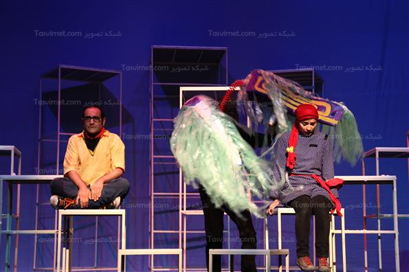 اجرای نمایش یک به علاوه یک مساوی است با چهار