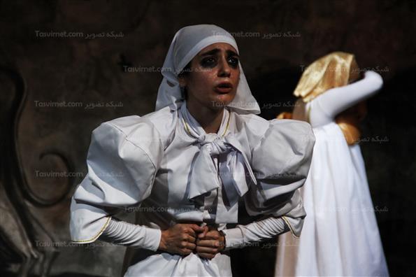 نمایش من از سگ بودن خود چیزهای زیادی فهمیده بودم