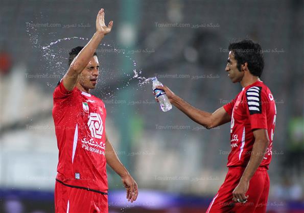 دیدار تیم‌های ملوان و پرسپولیس