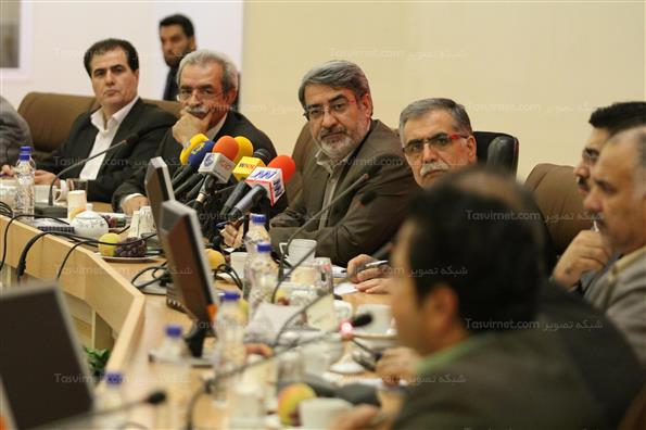 نشست مشترک هیات رئیسه اتاق بازرگانی با وزیر کشور