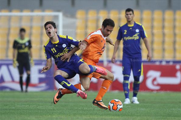 دیدار تیم‌های سایپا و نفت تهران