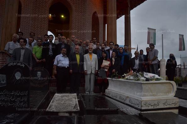 گلباران آرامگاه شیون فومنی