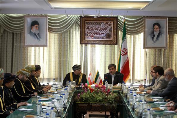 دیدار وزیر فرهنگ و ارشاد با وزیر اطلاع رسانی عمان