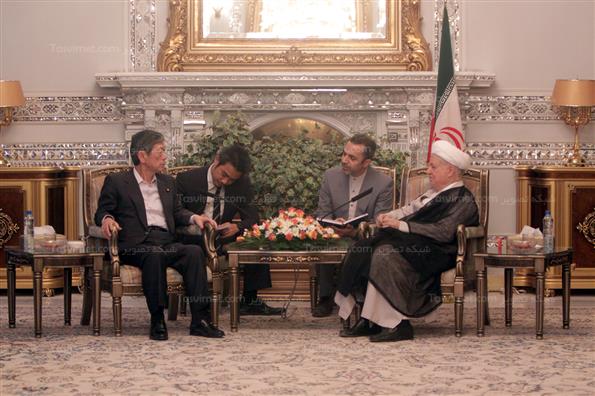 دیدار هاشمی رفسنجانی با نخست وزیر ژاپن