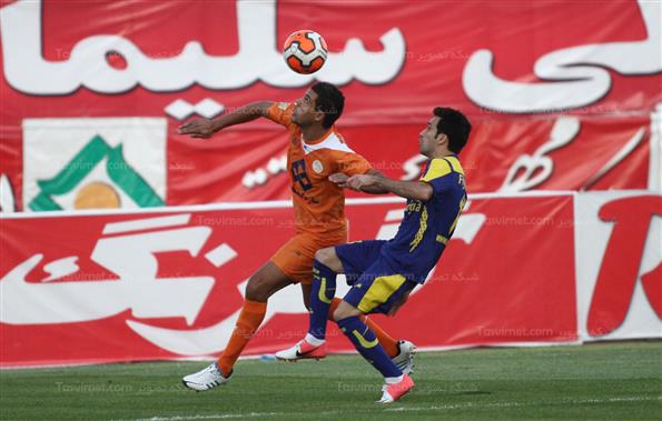 دیدار تیم‌های سایپا و نفت تهران