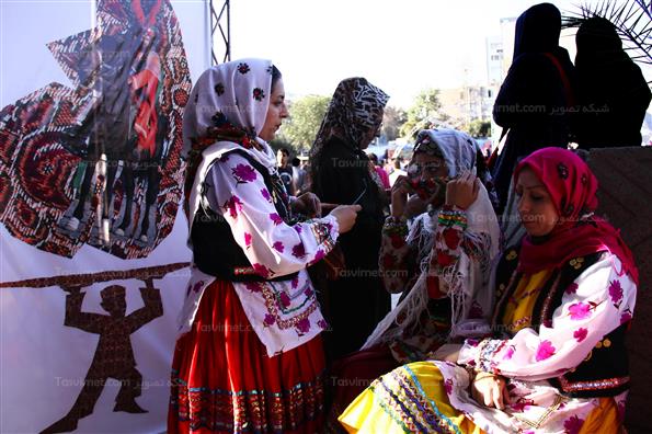 جشنواره نمایش های آئینی و سنتی
