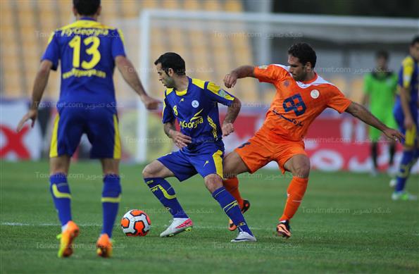 دیدار تیم‌های سایپا و نفت تهران