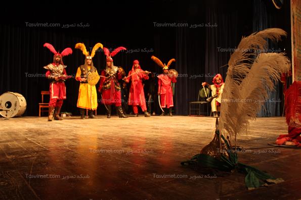 تعزیه خوانی خورشید بر سر نیزه