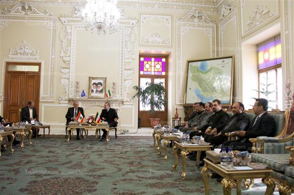دیدار رئیس مجلس لبنان با لاریجانی