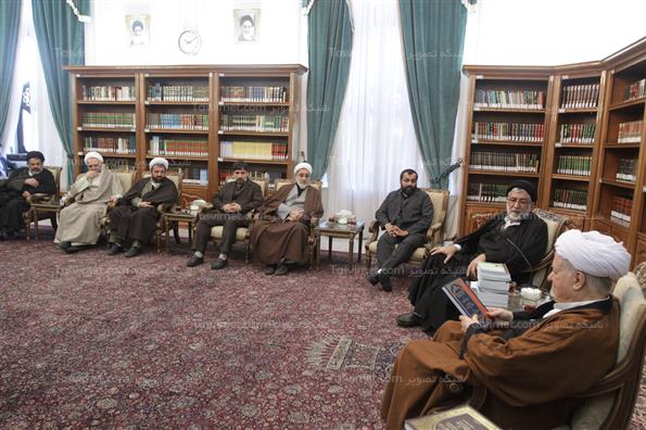 دیدارجمعی ازاعضای موسسه نشر آثار امام  باهاشمی