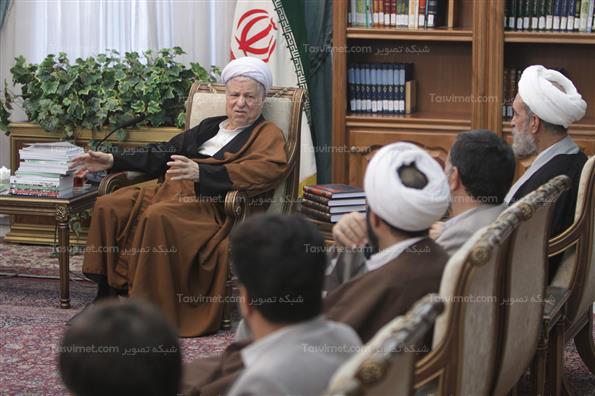 دیدارجمعی ازاعضای موسسه نشر آثار امام  باهاشمی