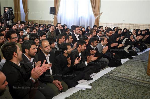 دیدار جمعی از دانشجویان با هاشمی رفسنجانی