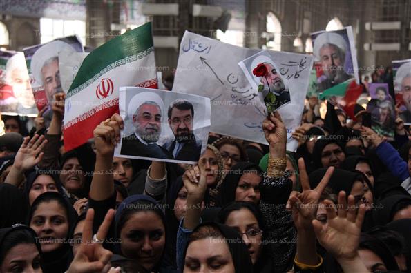 حضور حسن روحانی در مصلی اهواز