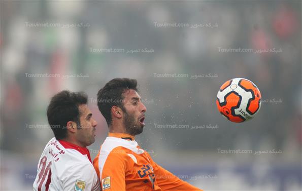 دیدار تیم های فوتبال سایپا و تراکتورسازی