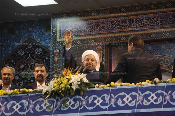 حضور حسن روحانی در مصلی اهواز