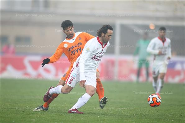 دیدار تیم های فوتبال سایپا و تراکتورسازی