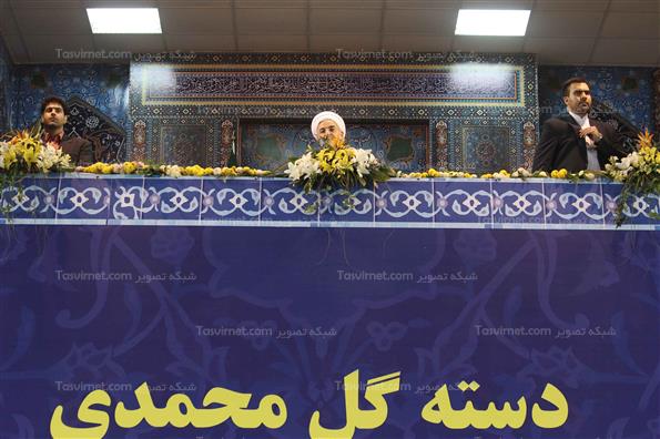 حضور حسن روحانی در مصلی اهواز