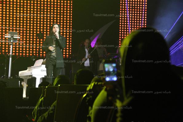 کنسرت موسیقی محسن یگانه