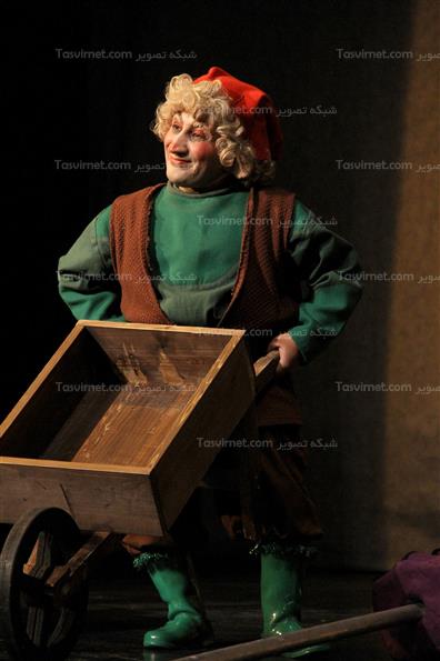 نمایش سفر رویایی کوتوله ها