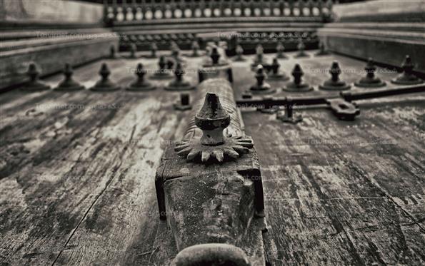 درب های چوبی قدیمی بوشهر