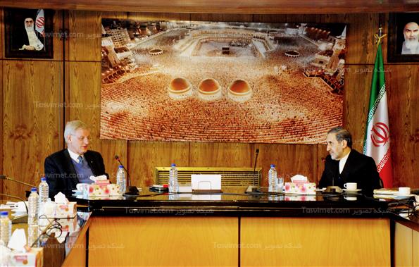 دیدار وزیر امورخارجه سوئد با ولایتی