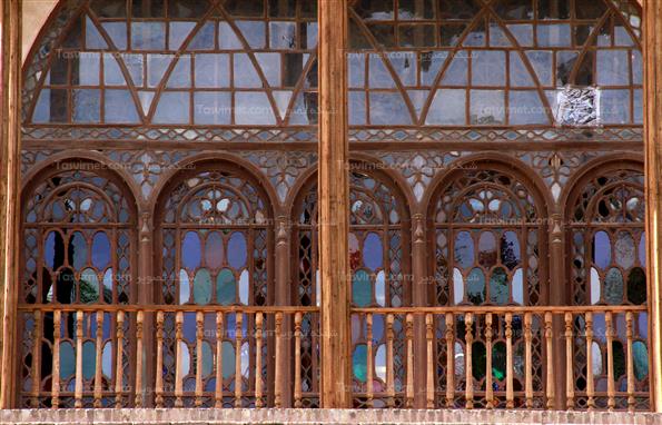 عمارت چهلستون