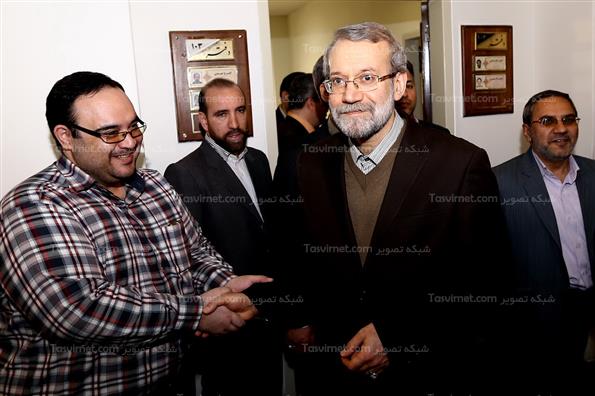 بازدید لاریجانی از بخش‌های اداری مجلس