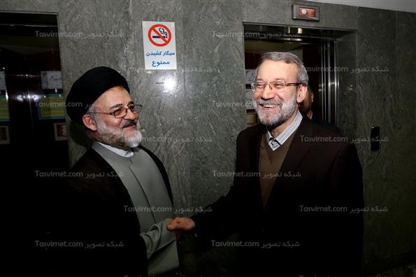 بازدید لاریجانی از بخش‌های اداری مجلس
