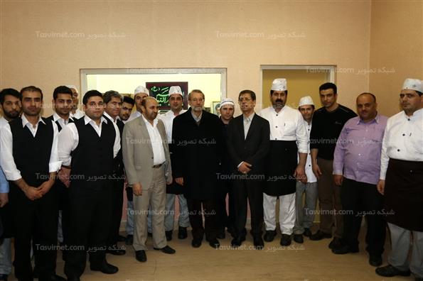 بازدید لاریجانی از بخش‌های اداری مجلس