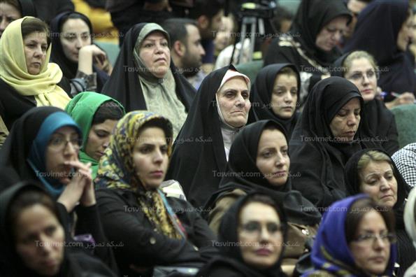 تقدیر از زنان کارگر و سرپرست خانوار