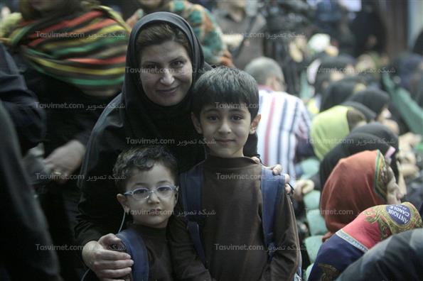 تقدیر از زنان کارگر و سرپرست خانوار