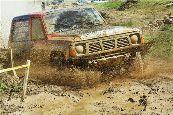 مسابقات اتومبیلرانی آفرود در قزوین