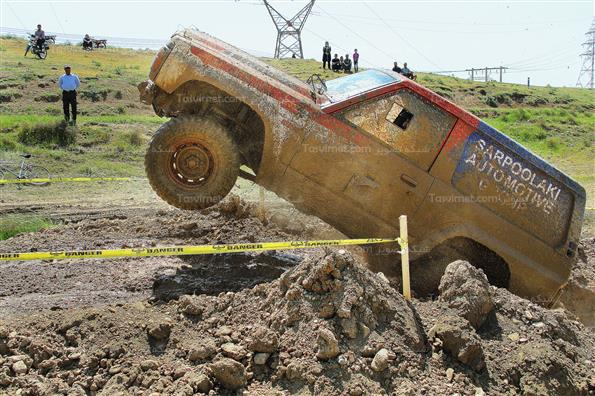 مسابقات اتومبیلرانی آفرود در قزوین