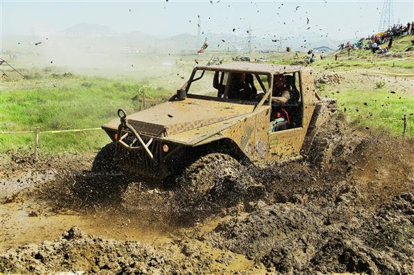 مسابقات اتومبیلرانی آفرود در قزوین